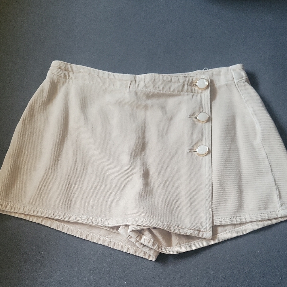 Zara tan skort